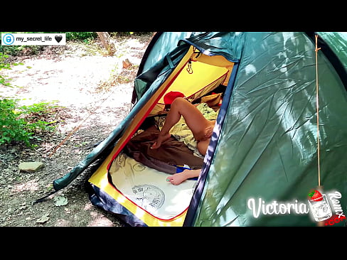 ❤️ ថតដោយកាមេរ៉ា Passionate jerk off Stranger in a tent Anal porn នៅ km.teatroporno.ru ❌️❤